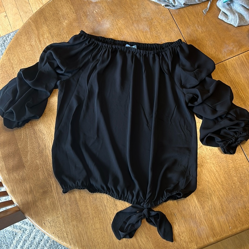 Black ruffle sleeve top